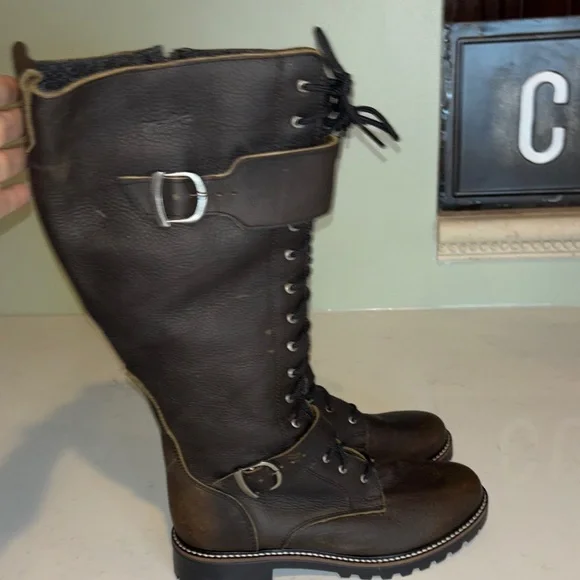 Women's Lace-Up Ankle Boots in Brown - Picture 4 of 8